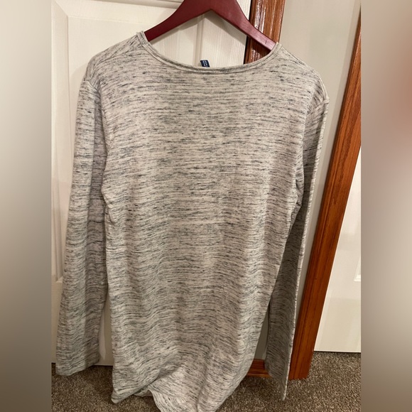 H&M Sweater Long Style - Picture 2 of 3